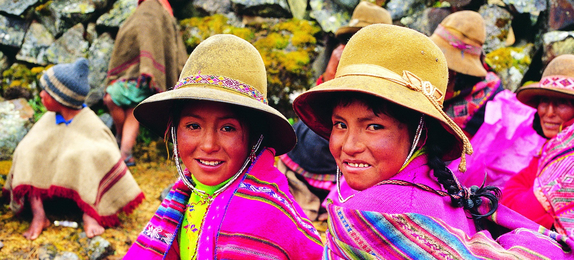 Pérou Cuzco Enfants en habits traditionnels